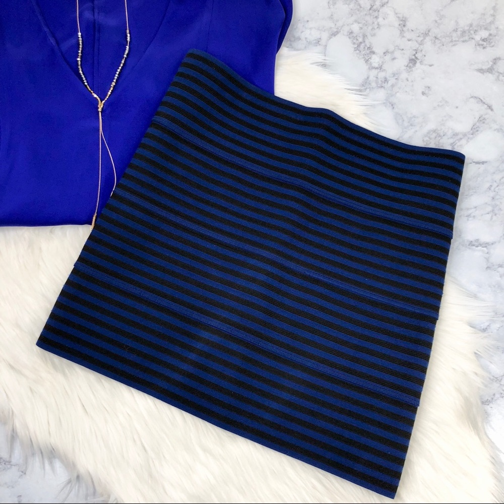 P L E A S U R E Doing B U S I N E S S : Mini Skirt - image 2